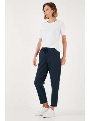 Lela Pamuklu Normal Bel Regular Fit Düz Paça Pantolon Bayan Pantolon 668YP42282S4