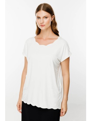 On Dilim Yaka Tişört