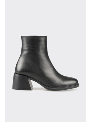 Siyah Deri Kadın Topuklu Bot