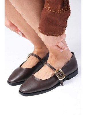 Mio Gusto Camille Kahverengi Yandan Tokalı Kadın Babet Ayakkabı