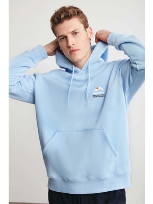 Grimelange Carter Erkek Yumusaçık Kumaşlı Kapüşonlu Dağ Baskılı Kordonlu Regular Fit Açık Mavi Sweatshirt