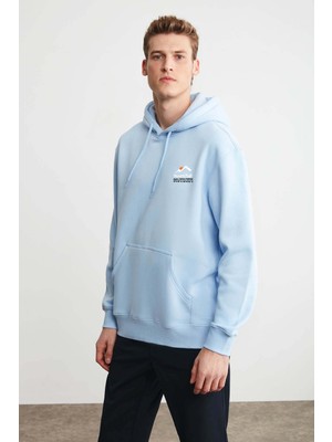 Grimelange Carter Erkek Yumusaçık Kumaşlı Kapüşonlu Dağ Baskılı Kordonlu Regular Fit Açık Mavi Sweatshirt