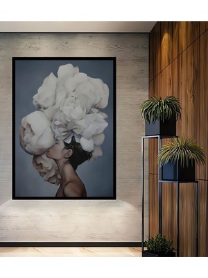 Çiçek Saçlı Kadın - Her Mekana Uygun Ahşap Tablo Çerçeve Görünümlü Dikey Duvar Dekorasyon Tablosu