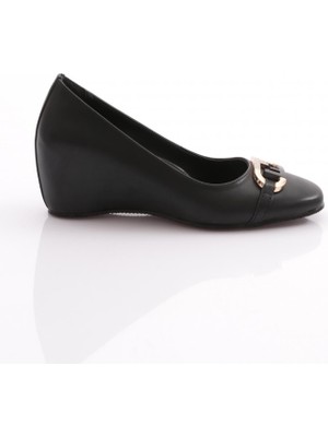 DGN 24363 Kadin Metal Aksesuarli Topuklu Ayakkabi