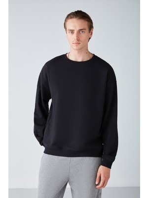 Grimelange Stephan Erkek Yumuşacık Kumaşlı Oversize Fit Yuvarlak Yakalı Siyah Sweatshirt