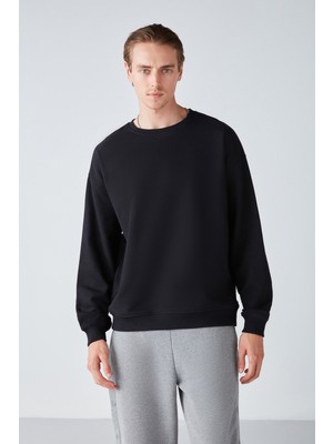 Grimelange Stephan Erkek Yumuşacık Kumaşlı Oversize Fit Yuvarlak Yakalı Siyah Sweatshirt