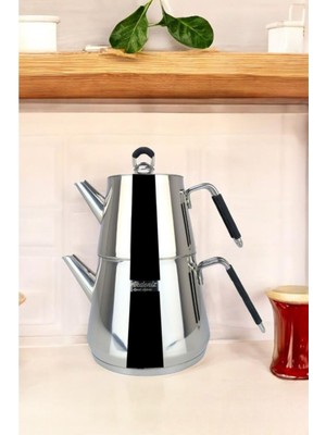 Akdeniz Piramit Paslanmaz Çelik Aile Boy Silikon Kulplu 3,75 Lt Çaydanlık Siyah