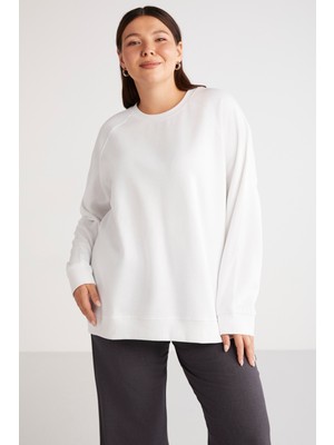 Ethiquet Barborabb Kadın Relaxed Içi Polarlı Yumuşacık Comfort Fit Beyaz Büyük Beden Sweatshirt