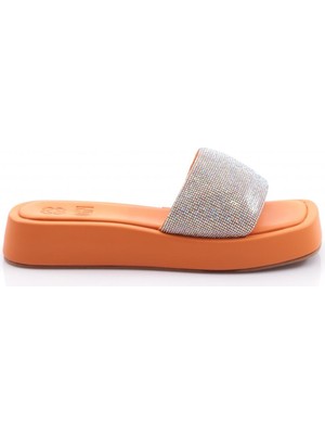 Dgn 8026 Kadin Silver Taşli Kalin Taban Terlik