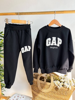 Gap Baby Erkek Çocuk Mevsimlik Alt Üst Ikili Takım