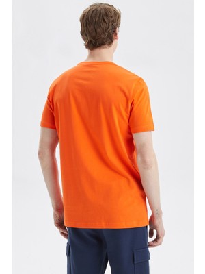 Nautica Baskılı % 100 Pamuk Standart Fit Bisiklet Yaka T Shirt Erkek T Shirt V35527T 8pr