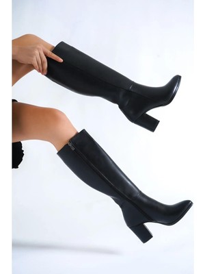 Preshley Kadın Paris Siyah Yandan Fermuarlı Diz Altı Cizme 410