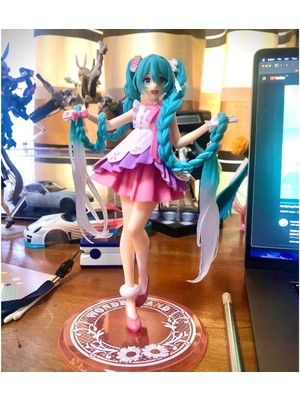 Çılgıntrend Japon Animesi Miku Aksiyon Cosplay Rapunzel Model Figür 20 cm