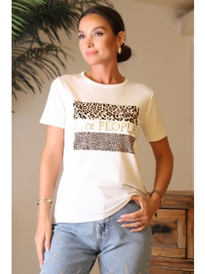 Nazen Giyim Leopar Desenli Beyaz Kadın T-Shirt  S0016503-2Y4