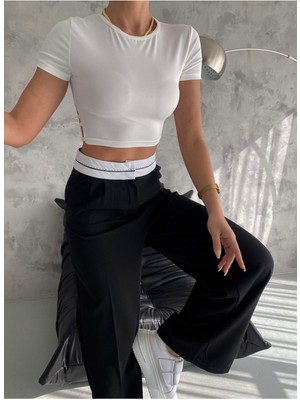 Be Chic Kadın Bisiklet Yaka  Kısa Kollu Sırt Dekolteli Halka Detaylı Crop Bluz SRA55901