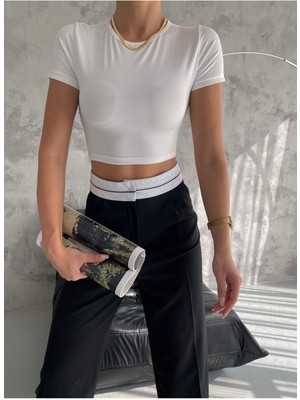 Be Chic Kadın Bisiklet Yaka  Kısa Kollu Sırt Dekolteli Halka Detaylı Crop Bluz SRA55901