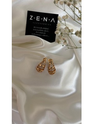 by zena aksesuar Zena Accessories Zirkon Taşlı Kesik Bombeli Rose Küpe