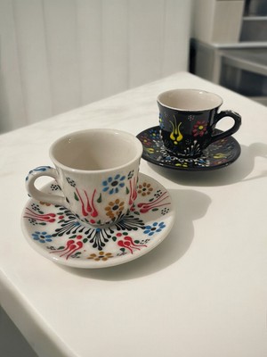 Artistic Quality Dekoratif 2 Kişilik Şık Lale Çini Tasarımlı Tamamen El Yapımı Kahve Fincan Seti
