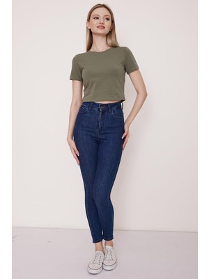 Basic Haki Crop T-Shirt - BGB07