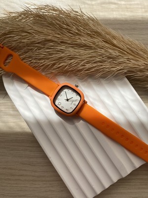 Quartz Retro Minimal Vintage Deri Kordon Kadın Kol Saati Silikon Model