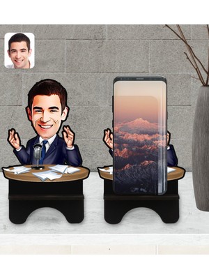 BK Kişiye Özel Erkek Spiker Karikatürlü Ahşap Biblo Telefon Standı-1