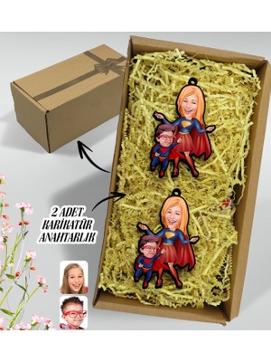 Bk Gift Hediye Kutulu Kişiye Özel Süper Anne ve Çocuk Karikatürlü 2'li Ahşap Anahtarlık-1