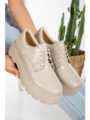 Shemard Western Bağcık Detaylı Bej Rugan Kadın Şık Günlük Ayakkabı