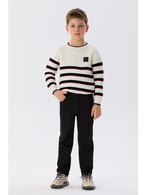 Nebbati Bg Store Erkek Çocuk Siyah Pantolon Boru Paça Kesim Denim Kumaş ile Rahat Kullanım