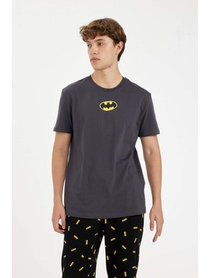 DeFacto Batman Regular Fit Kısa Kollu Pijama Takımı D2604AX24AU