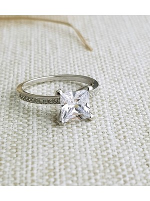 Canka Kare Gümüş Tektaş Yüzük