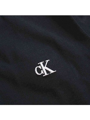 Calvin Klein Kadın Ck Siyah Ck Nakış Detaylı Slim T-Shirt