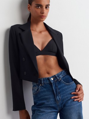 60742 Kruvaze Düğmeli Crop Blazer-Siyah