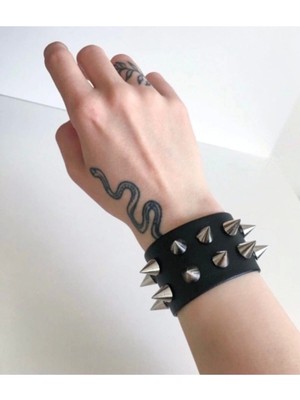 Mediterian Gotik Punk Deri Dikenli Çift Sıra Bileklik Siyah Tarz Takı