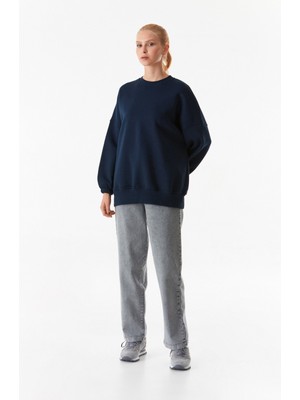 Basic Bisiklet Yaka Sweatshirt