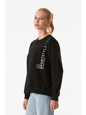 Yazı Baskılı Bisiklet Yaka Sweatshirt