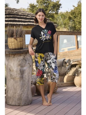 Monamise Kadın Yaprak Desenli ve Baskılı "o Segredo E Se Permitir Florescer" Kapri Takımı 24100