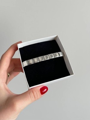 Mediterian Şık Gümüş Çelik Bileklik, Zirkon Taş Detaylı, Modern ve Zarif Takı Tasarımı