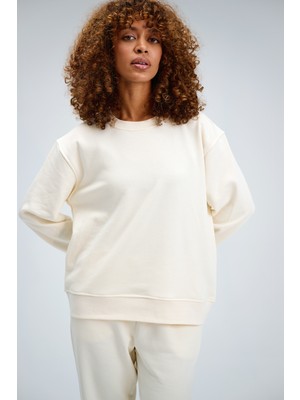 Kadın Timeless Oversize Krem Sweatshirt