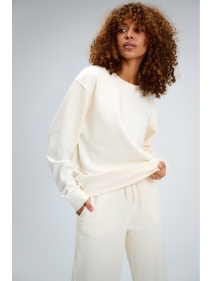 Kadın Timeless Oversize Krem Sweatshirt