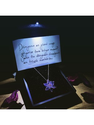 Mediterian Mor Işıklı Lotus Çiçekli Gümüş Kolye, Zarif ve Şık Takı, 925 Ayar, Zirkon Taşlı