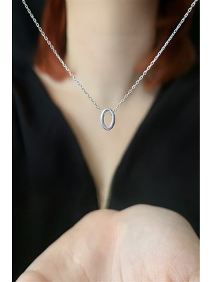 Mediterian 925 Ayar Üç Boyutlu İnci Detaylı Gümüş Renkli O Harfli Kolye, 42 cm