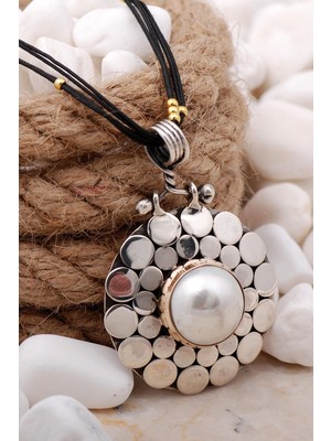 Mediterian İnci ve pullu el işi gümüş kolye, doğal taş, şık ve zarif tasarım