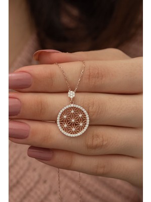 Mediterian 925 Ayar Gümüş Pembe Çiçek Kolye, Zirkon Taşlı, Zarif ve Şık Takı