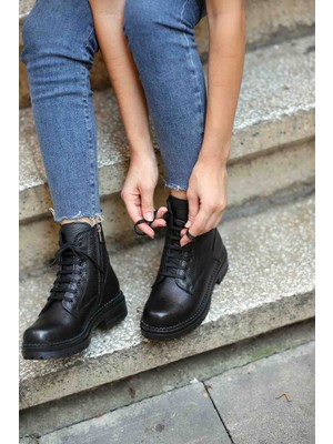 En Cici Moda (Rio) Siyah Gerçek Deri Bağcık Detaylı Fermuarlı Bot