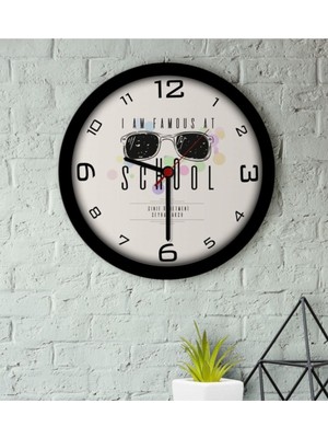 Woodhub Kişiye Özel Okulda Ünlüyüm Ahşap Duvar Saati-4