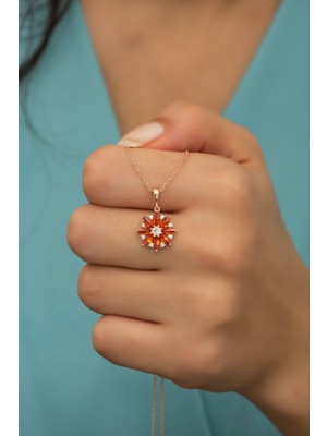 Mediterian 925 Ayar Gümüş Turuncu Taşlı Lotus Çiçeği Kolye, şık ve zarif takı seçeneği