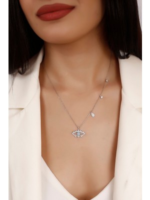 Mediterian Gümüş Taşlı Şık Kolye, Zarif ve Parlak Takı Tasarımı