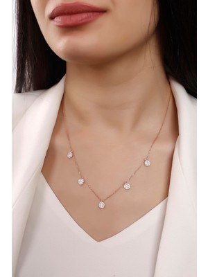 Mediterian Pembe taşlı 925 ayar gümüş şans kolye, zarif ve şık tasarım ile.