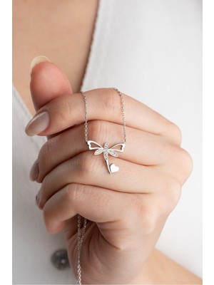 Mediterian 925 Ayar Gümüş Kalpli Yusufçuk Kolye, Zarif ve Şık Takı Seçeneği