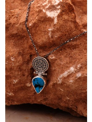 Mediterian Turkuaz taşlı el işi şık gümüş kolye, zarif tasarım, özel hediye seçeneği
